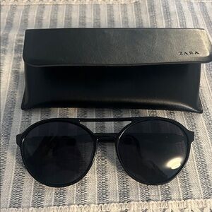 Zara Black Round Sunglasses with Case